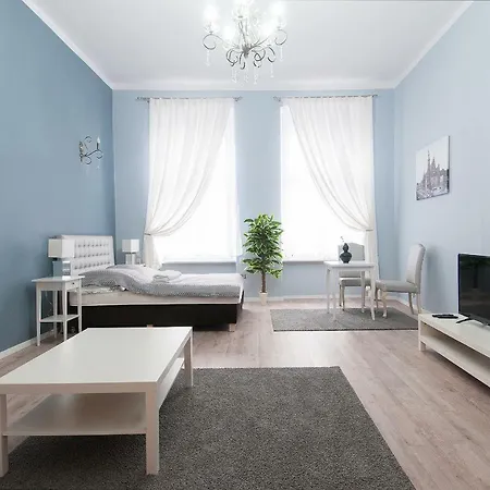 Przystanek * Vratislav